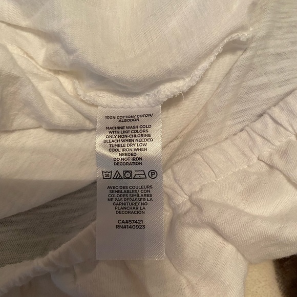 White off the shoulder short sleeve top from Loft. - Picture 4 of 4